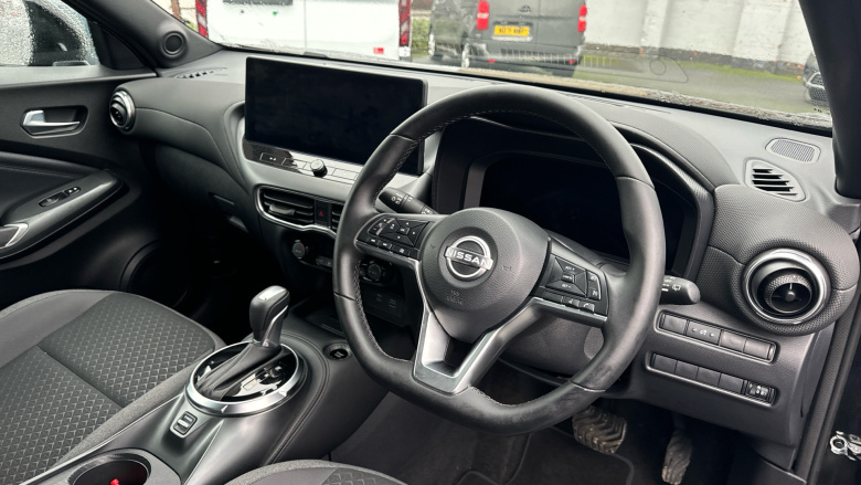 Nissan Juke 1.6 Hybrid N-Connecta 5dr Auto Hybrid Hatchback